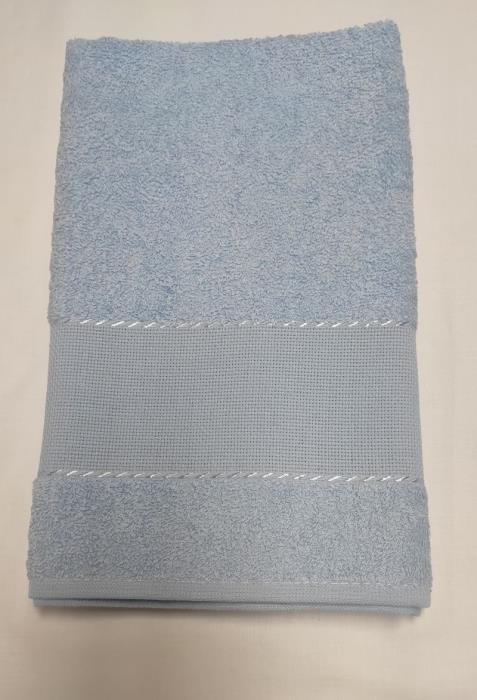 Asciugamano "Ricama tu" con inserto fascia da ricamare di colore azzurro