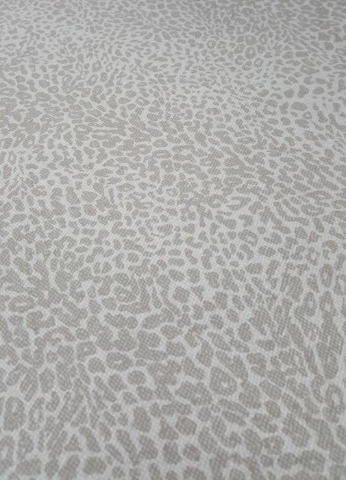 Tessuto fantasia maculata tinta sabbia 100% cotone altezza 2,90 cm.